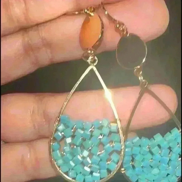 NEW-Gold-Tone Teardrop Earrings with Turquoise Beaded Design - Picture 3 of 4